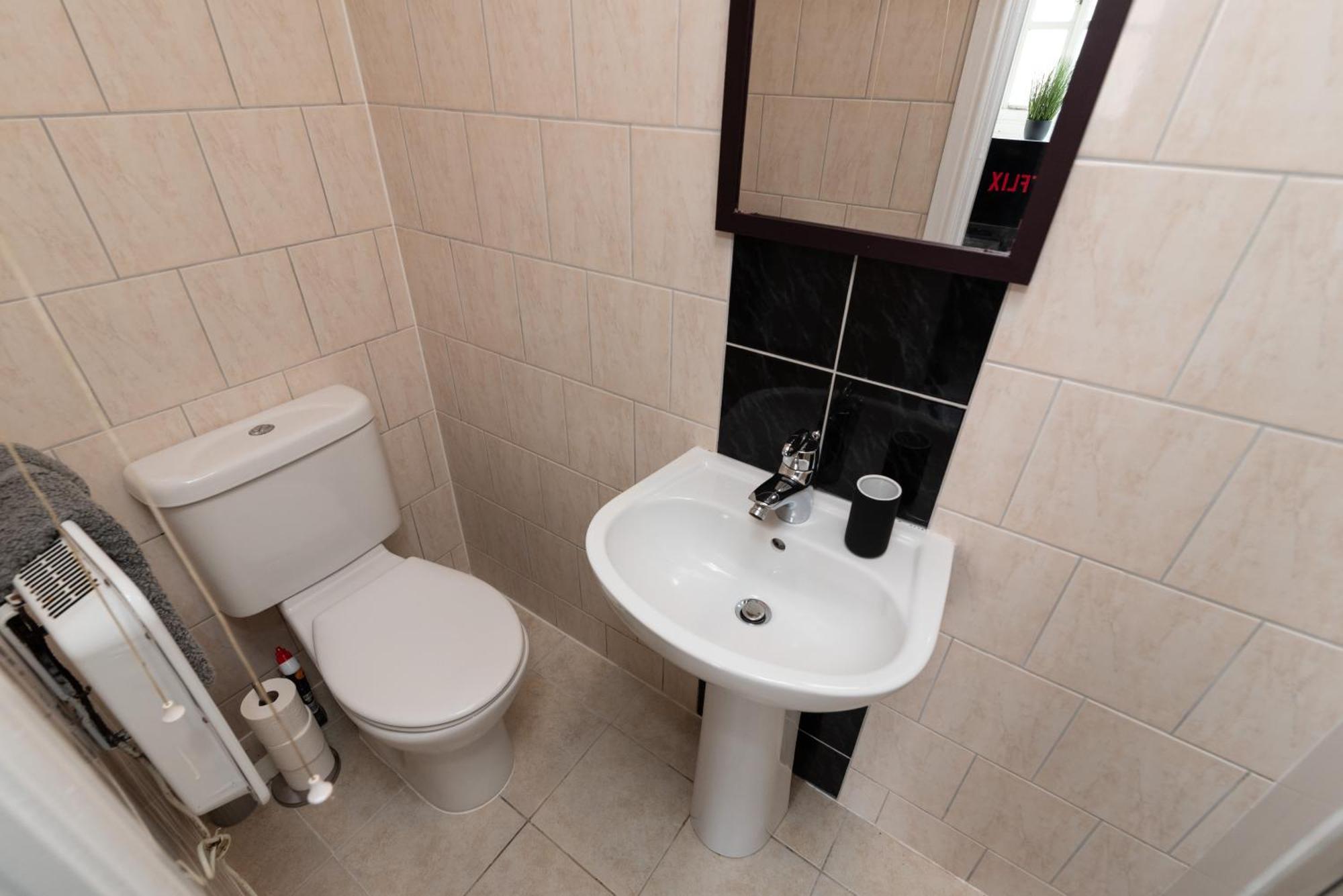 Cozy One Bedroom - Cardiff City Centre Apartment Exterior photo